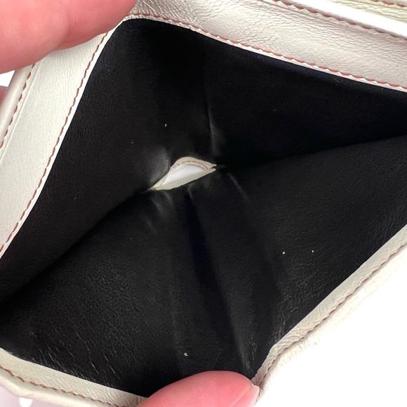 Gucci Compact Blondie Wallet - Picture 5 of 7